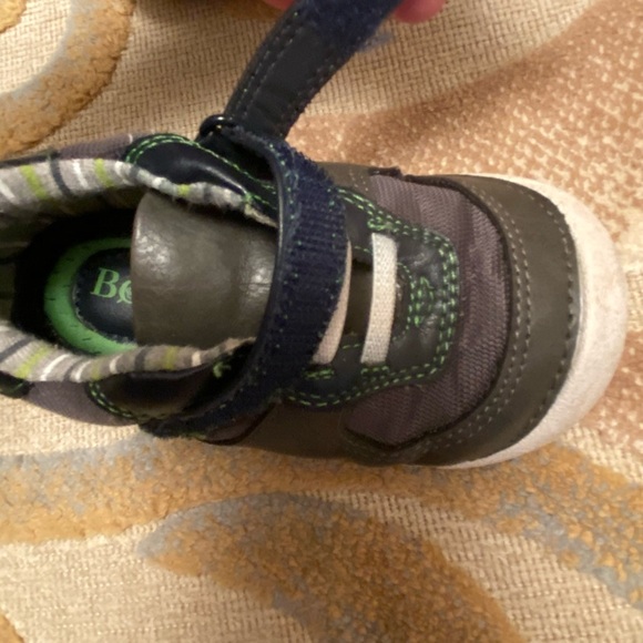 Born gray and green shoes - Picture 5 of 9